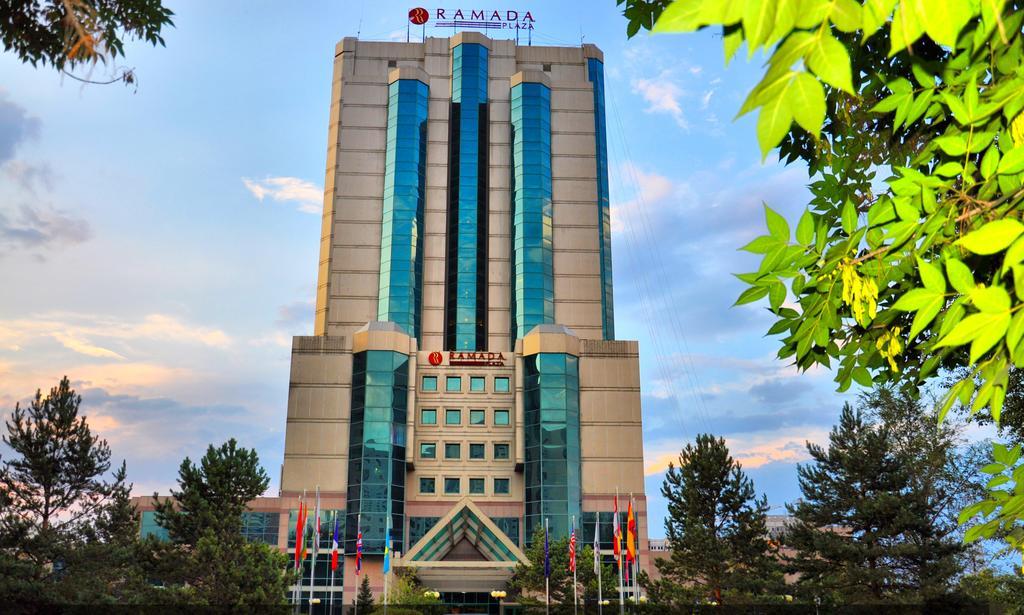 Ramada Plaza Astana Hotel Exterior photo