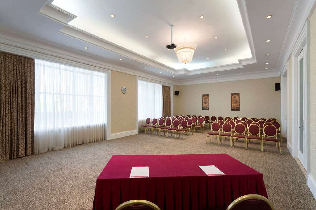 Ramada Plaza Astana Hotel Facilities photo